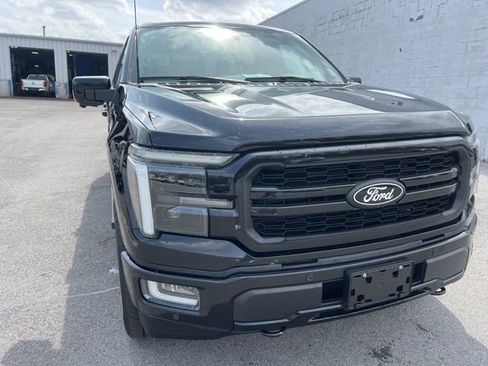 Used 2024 Ford F150 Lariat image 5