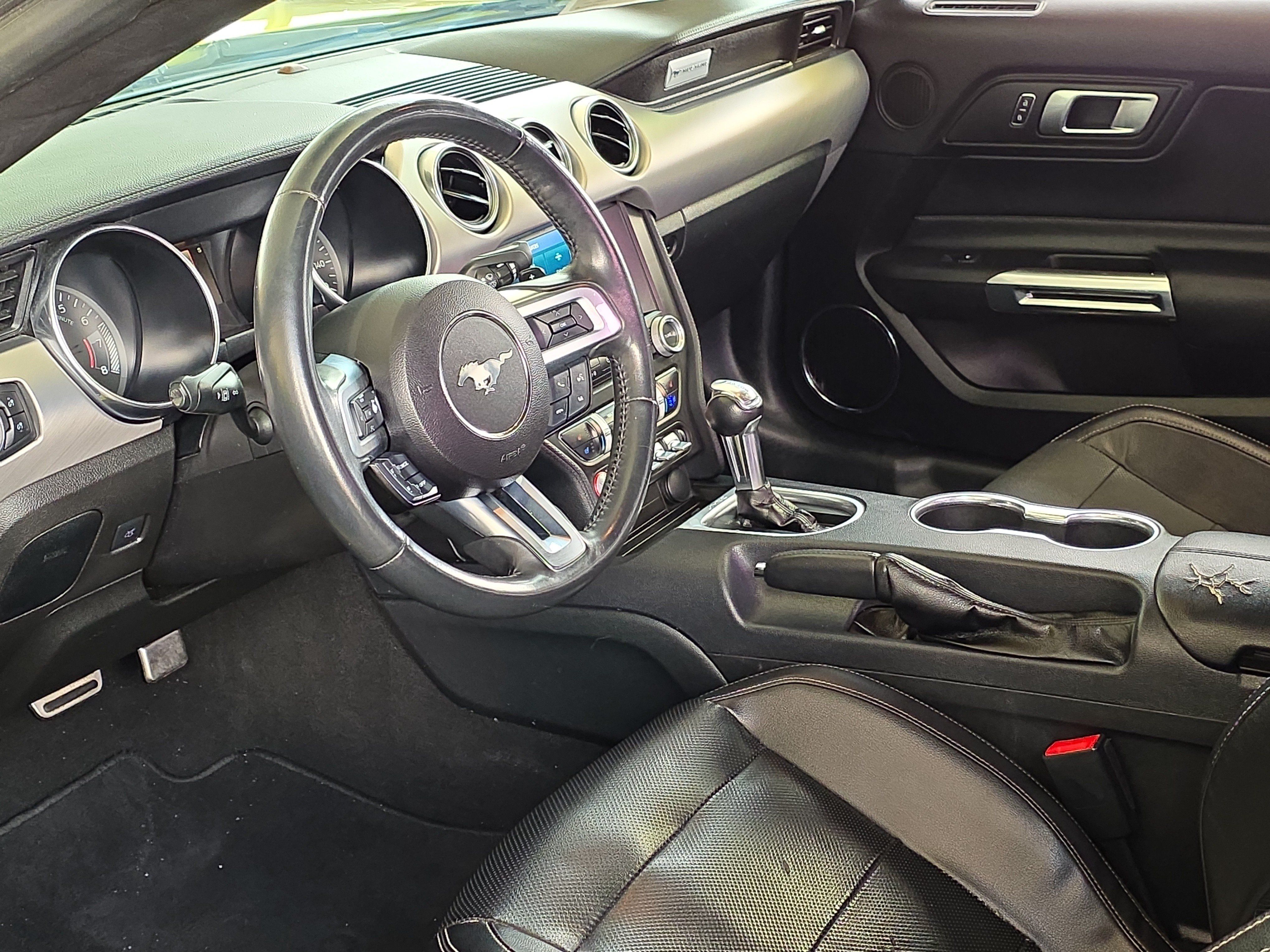 Used 2021 Ford Mustang Premium RWD image 10