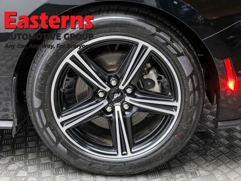 Used 2024 Ford Mustang Premium image 8