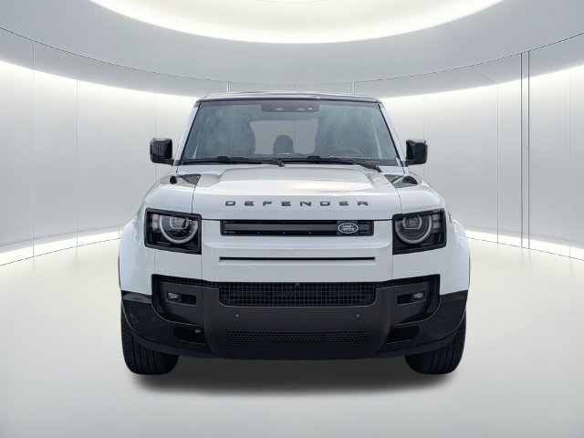 Used 2026 Land Rover Defender 110 X-Dynamic SE AWD/4WD image 9
