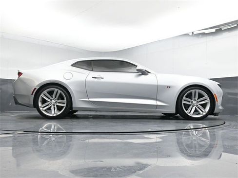 Used 2018 Chevrolet Camaro LT w/ RS Package image 34