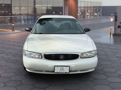Used 2005 Buick Century Sedan image 9