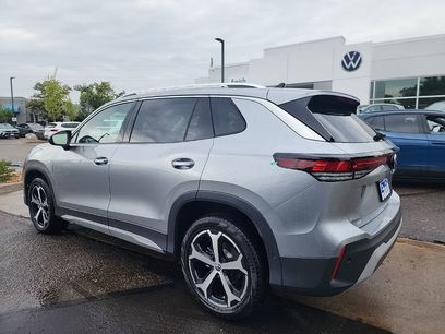 New 2025 Volkswagen Tiguan SE