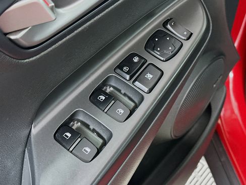 Used 2021 Hyundai Kona Limited FWD image 17