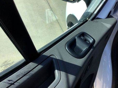 Used 2021 Ford Transit 350 XLT image 11