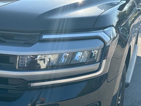 Used 2022 Ford Expedition XLT image 36