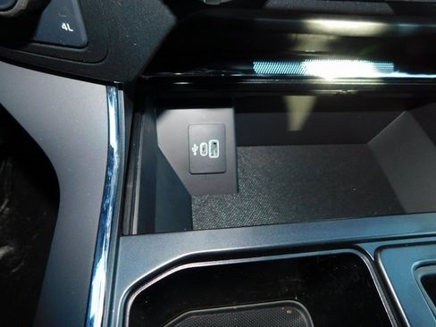 New 2025 Ford F150 Lariat w/ Equipment Group 501A Mid image 38