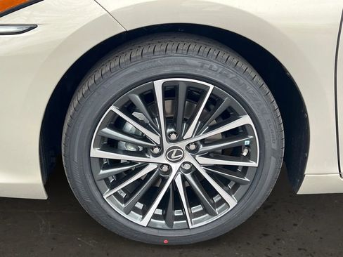 New 2025 Lexus ES 350 w/ Premium Package image 23