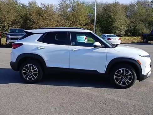 New 2026 Chevrolet TrailBlazer LT w/ Driver Confidence Package FWD image 9