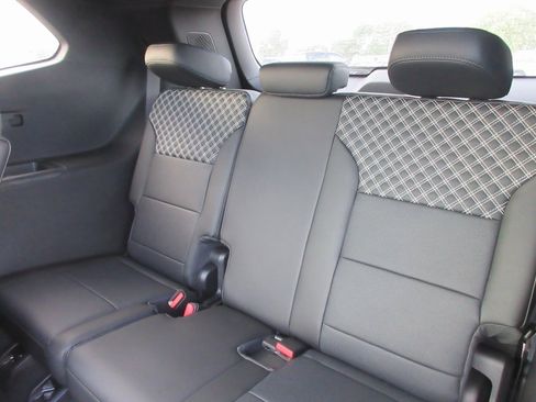 New 2026 GMC Acadia Denali w/ Super Cruise Package image 16