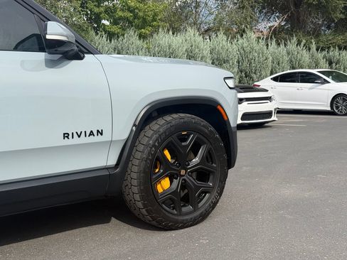 Used 2023 Rivian R1S Adventure AWD/4WD image 7