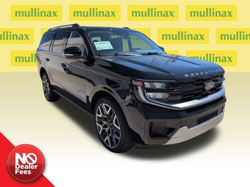 New 2026 Ford Expedition Platinum w/ Platinum Ultimate Package AWD/4WD image 1