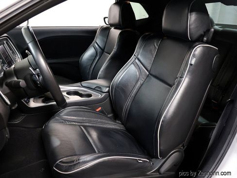 Used 2021 Dodge Challenger SRT Hellcat image 13