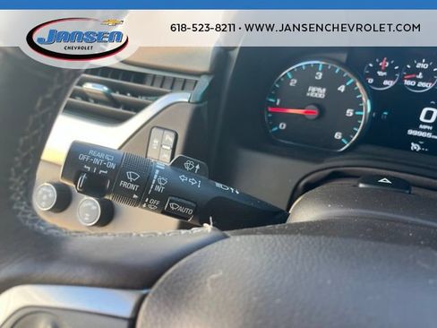 Used 2017 Chevrolet Tahoe LT w/ Luxury Package AWD/4WD image 22