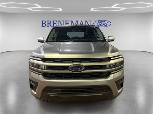 Used 2024 Ford Expedition XLT image 2