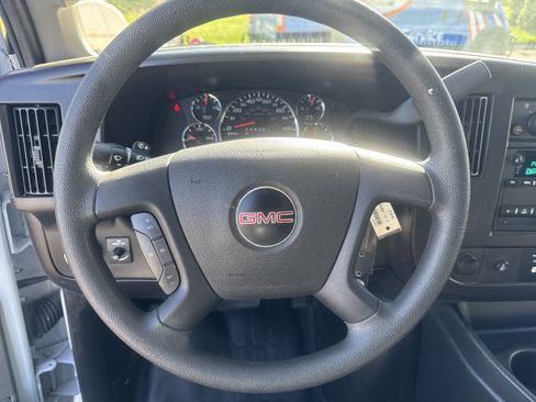 Used 2024 GMC Savana 2500 w/ Driver Convenience Package image 18