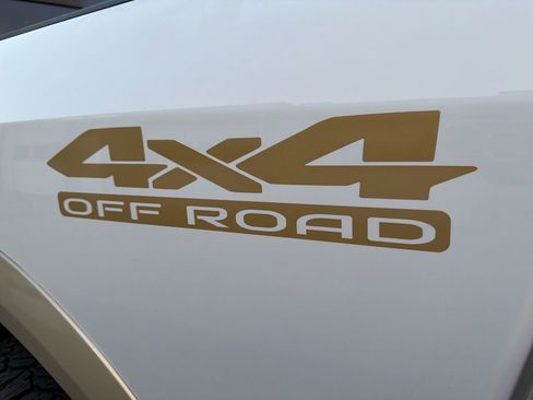 Used 2015 RAM 2500 Longhorn w/ Convenience Group image 16