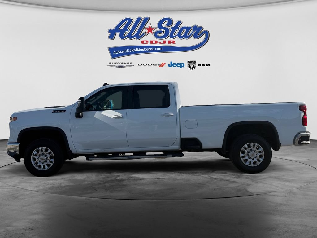 Used 2024 Chevrolet Silverado 2500 LT w/ All Star Edition AWD/4WD image 8
