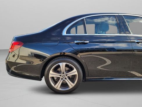 Used 2018 Mercedes-Benz E 300 image 31