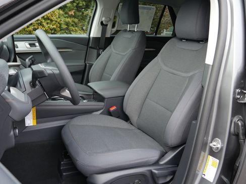 New 2026 Ford Explorer Active image 33