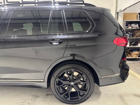 Used 2020 BMW X7 M50i w/ Dynamic Handling Package AWD/4WD image 4
