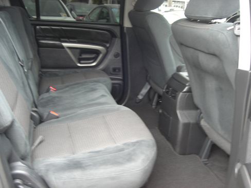 Used 2015 Nissan Armada SV image 18