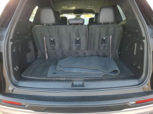 Used 2024 GMC Acadia Elevation image 15