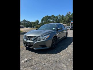 Used 2017 Nissan Altima 2.5 S w/ Power Driver Seat Package image 1