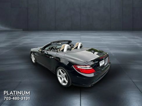 Used 2014 Mercedes-Benz SLK 350 image 8