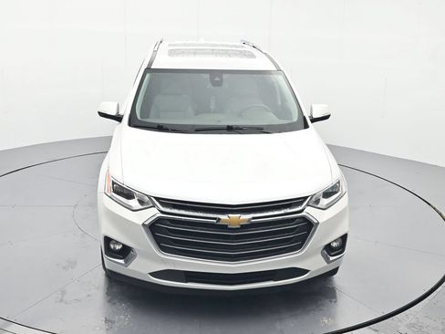 Used 2018 Chevrolet Traverse Premier w/ Driver Confidence II Package FWD image 33