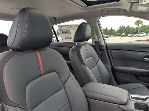 New 2025 Nissan Sentra SR w/ SR Premium Package image 35