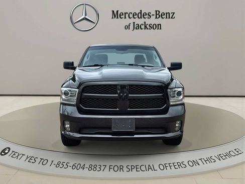 Used 2018 RAM 1500 Express w/ Black Ram 1500 Express Group AWD/4WD image 3