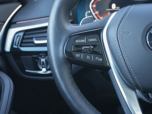 Certified 2023 BMW 530i xDrive w/ Premium Package image 18