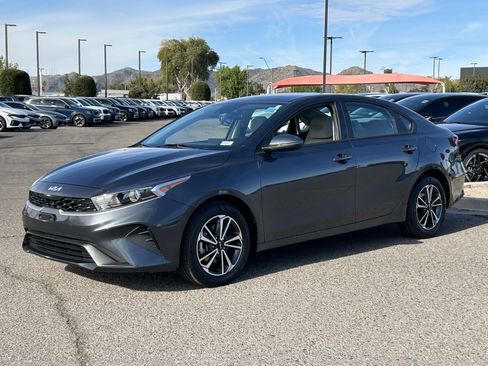 Certified 2023 Kia Forte LXS w/ LXS Technology Package image 2