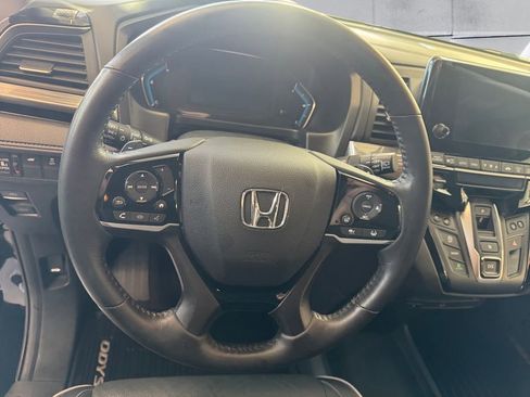Used 2022 Honda Odyssey Elite image 9