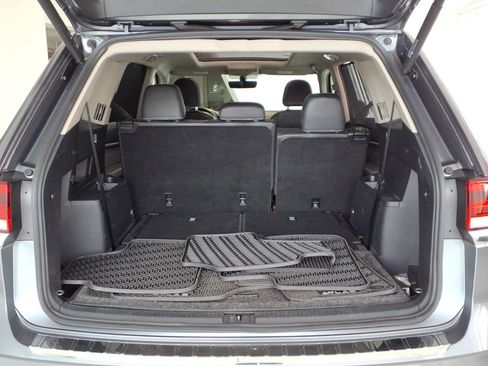 Used 2023 Volkswagen Atlas SE w/ Panoramic Sunroof Package AWD/4WD image 18
