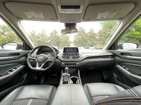 Used 2025 Nissan Altima 2.5 SR FWD image 27