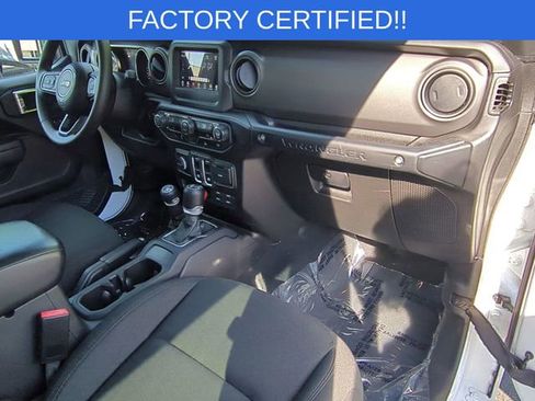 Certified 2022 Jeep Wrangler Sport AWD/4WD image 28