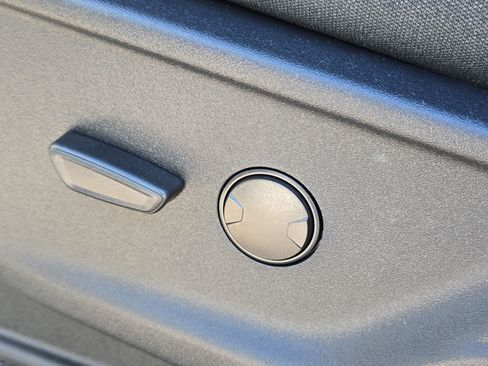 Used 2024 Ford F450 XLT w/ XLT Value Package image 12