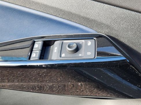 New 2026 Volkswagen ID.4 Pro S image 4