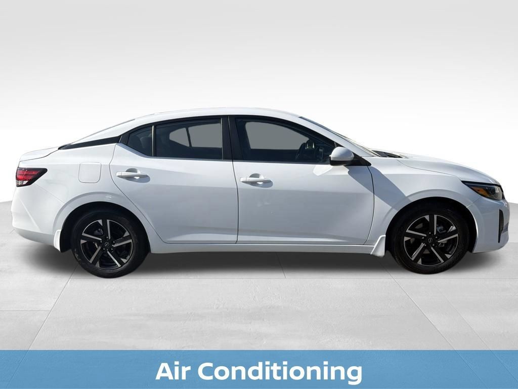 Used 2025 Nissan Sentra SV FWD image 19