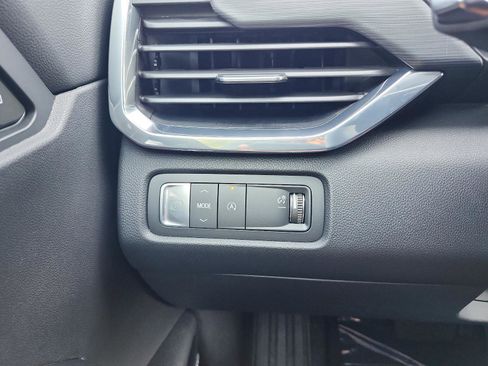 New 2026 GMC Acadia Elevation image 16