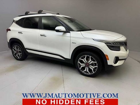 Used 2023 Kia Seltos SX w/ SX Sunroof Package image 7