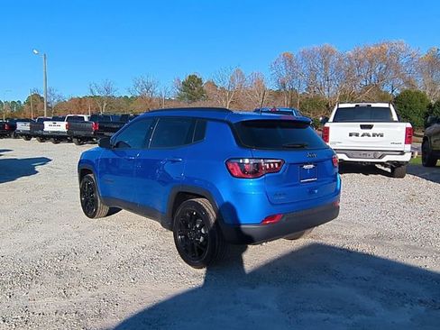 New 2026 Jeep Compass Latitude image 3