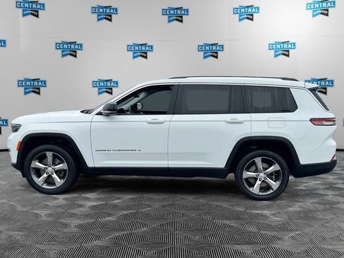 Certified 2022 Jeep Grand Cherokee L Limited w/ Luxury Tech Group II image 3