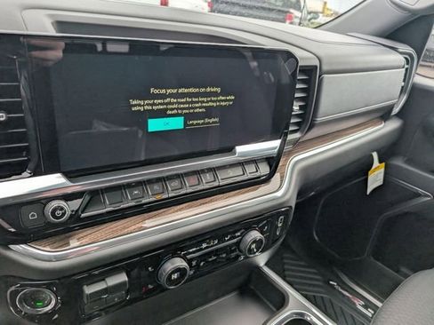 New 2026 Chevrolet Silverado 1500 LT image 22