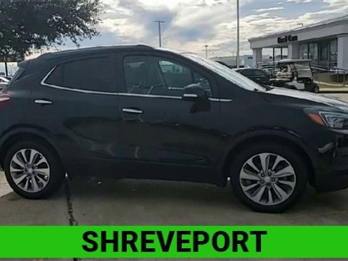 Certified 2018 Buick Encore Preferred image 2