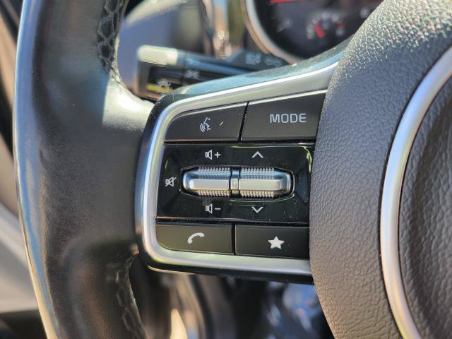 Used 2022 Kia Carnival LX FWD image 26