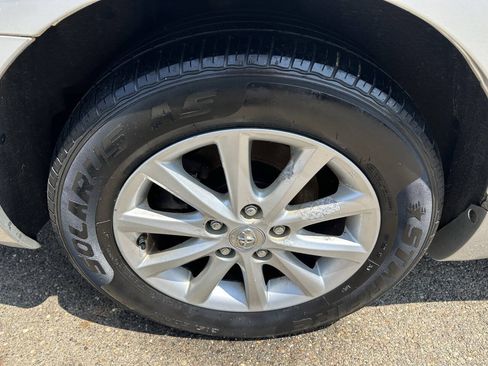 Used 2010 Toyota Camry LE FWD image 30
