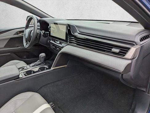 Used 2026 Toyota Camry SE image 21